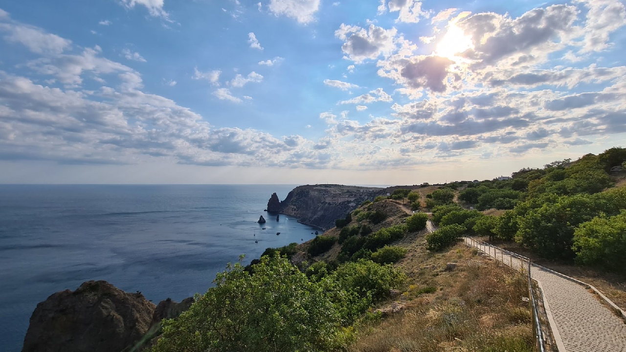 Отдых на мысе Фиолент в Крыму в июне фото 